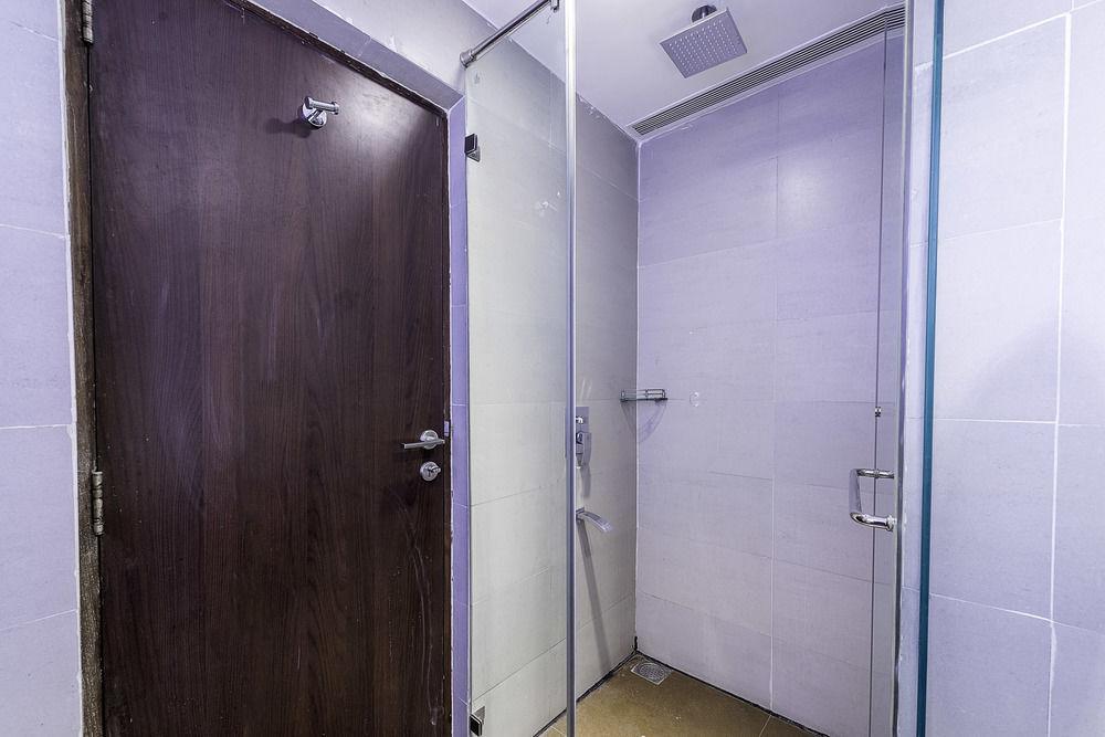 Capital O 9960 Hotel Grand Himayat Hyderabad Exterior photo